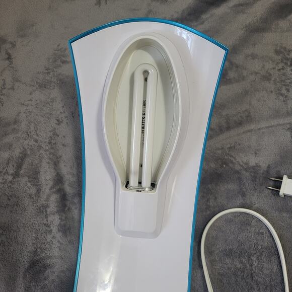 OttLite Daylight Lamp Desk Light Task Lamp USED - Picture 8 of 12